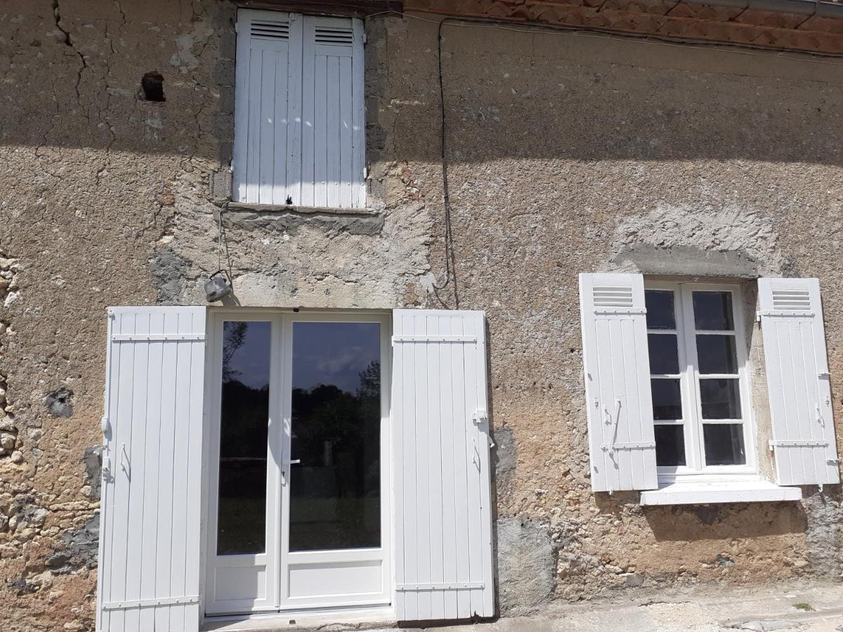 Chambre D'Hotes La Grange Chalagnac Zewnętrze zdjęcie